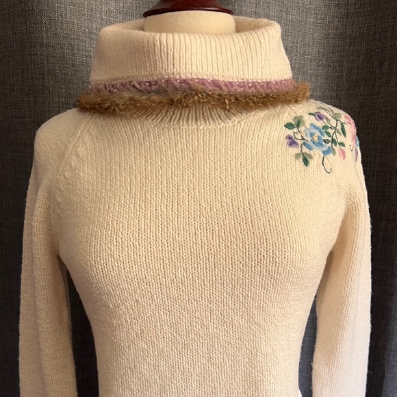 Bibelot wool sweater - Picture 3 of 11